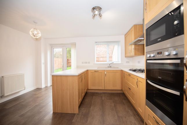 14, Bradstone Drive, Nottingham photo 3