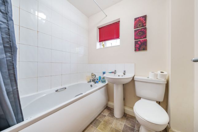 Flat for sale in Willingham Court, Willingham Street, Grimsby, Lincolnshire