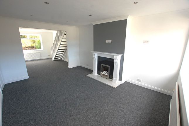 29, Queensway, Ashton-under-Lyne photo 3