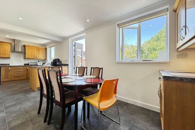 19, Kilbride Avenue, Bolton photo 4
