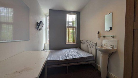 11, Church Grove, Nottingham photo 4