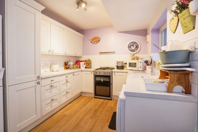 18, Grove Street, North Yorkshire photo 2