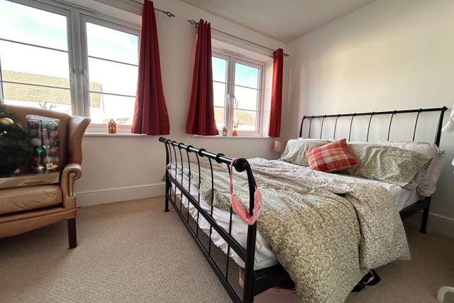 2, Springwood Close, Durham photo 5