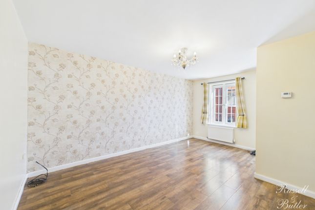 9, Turnside Street, Buckingham photo 4