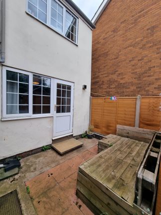 Thumbnail Flat to rent in Coleby Road, West Halton, Scunthorpe