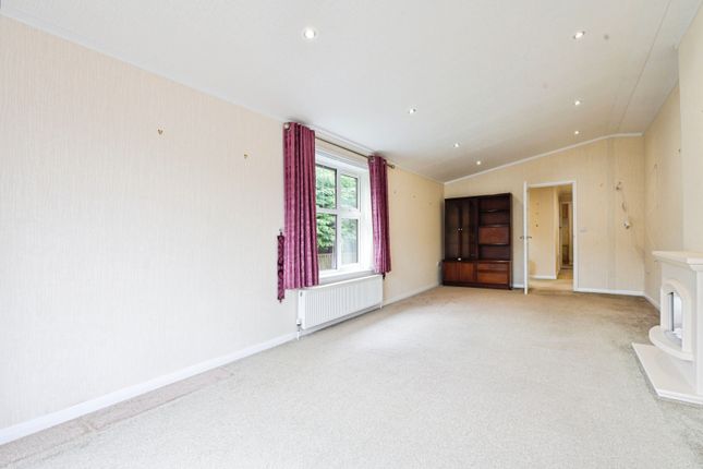 12a Leven Park, gairneybridge, Kinross photo 2