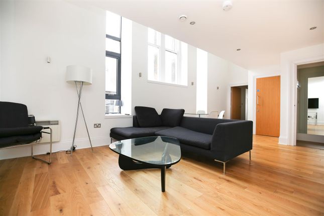 3 bed flat to rent in Chaucer Building, Grainger Street NE1