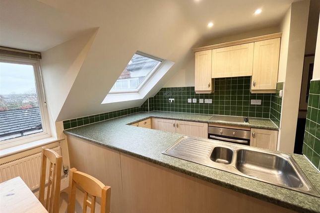 6, Arderne Place, Alderley Edge photo 2