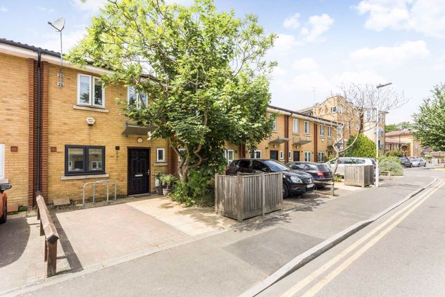Thumbnail Terraced house for sale in Gainsborough Street, London