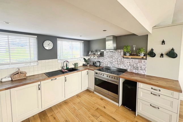 32, Somerset View, Vale Of Glamorgan photo 2