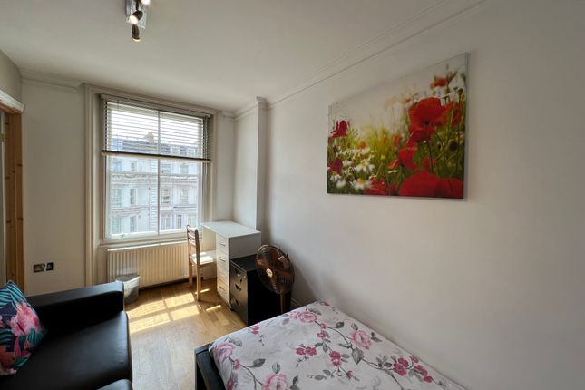 Thumbnail Flat to rent in Cromwell Road, London