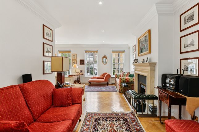 17, Farrier Walk, London photo 3