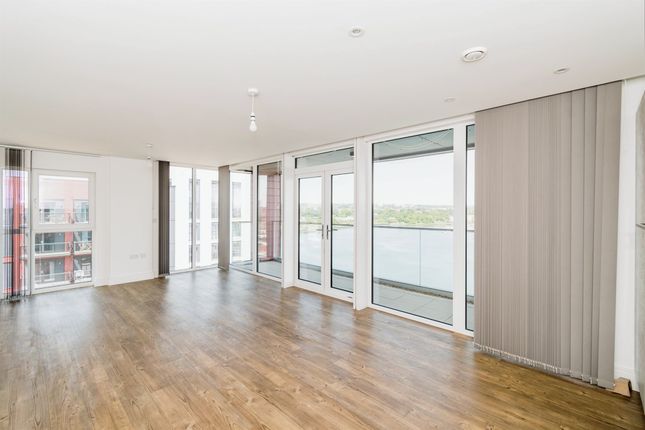 Flat for sale in Television House, Meridian Way, Southampton