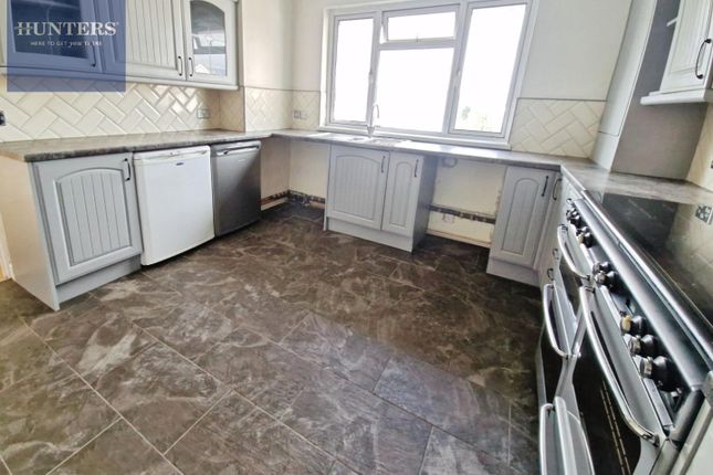 65A, Felindre Avenue, Pencoed photo 3