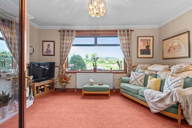 9 Ochil Crescent, Raploch, Stirling photo 4