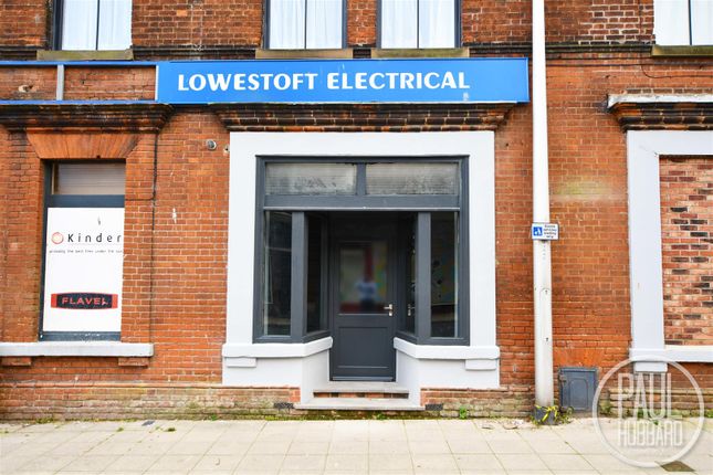 Retail premises to let in Regent Road, Lowestoft, Suffolk