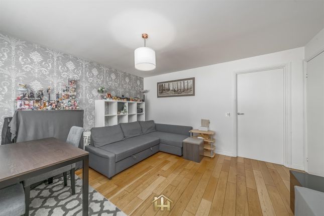 15, Honeygreen Road, Dundee photo 4