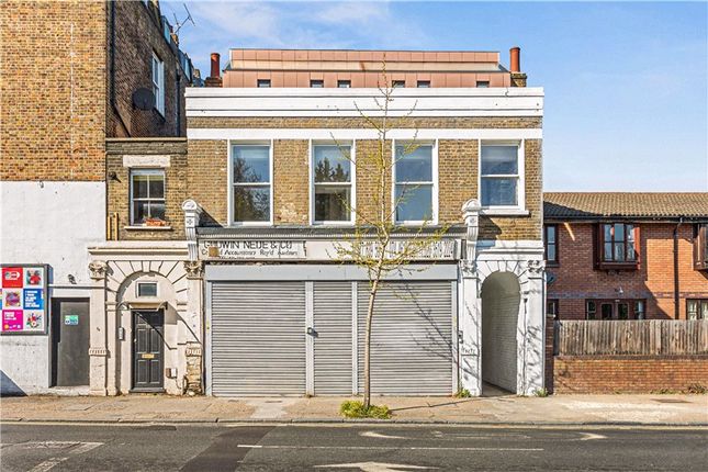 1-bed flat on Flat 3, 416, Albany Road, London, £300,000