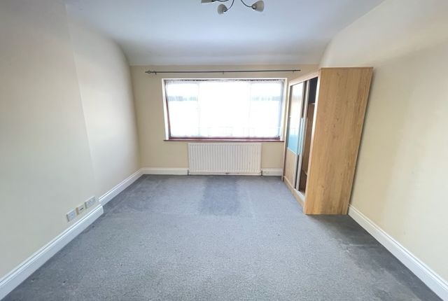 Thumbnail Terraced house to rent in Crest Road, Neasden