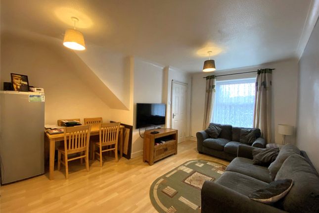 4, Perrys Lea, Bristol photo 3