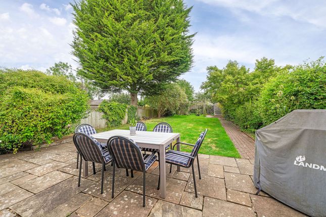 131 Repton Road, Orpington photo 4