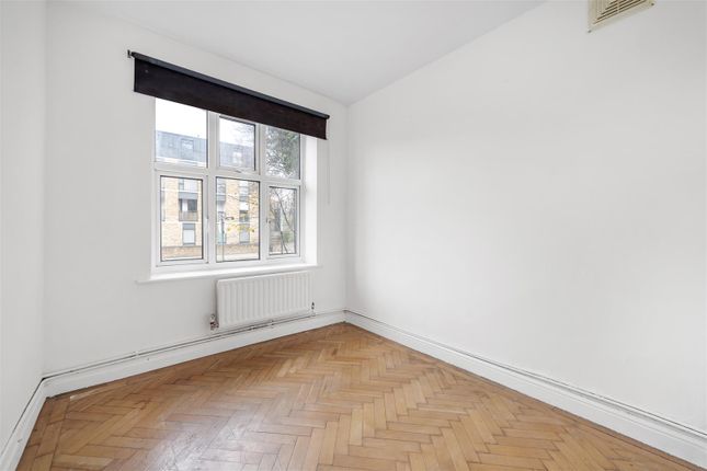 Flat for sale in Thurleigh House, Thurlow Park Road, West Dulwich