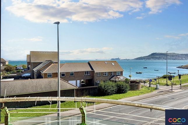 3-bed house on 18, Passage Close, Weymouth, £275,000