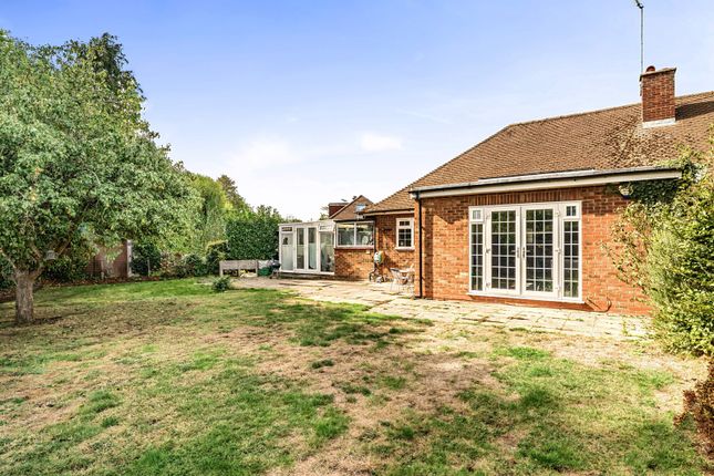 8, Henley Gardens, Middlesex photo 4