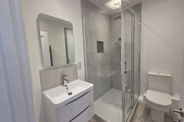 23, Colston Road, London photo 3