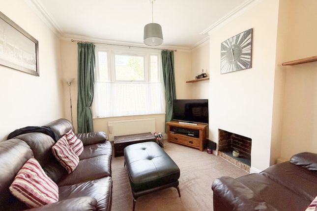 81, Alexandra Road, Aldershot photo 4