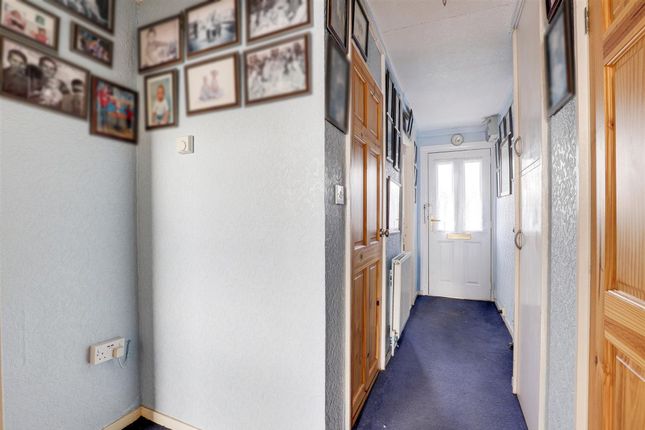 29 Abercarn Close, Nottingham photo 2