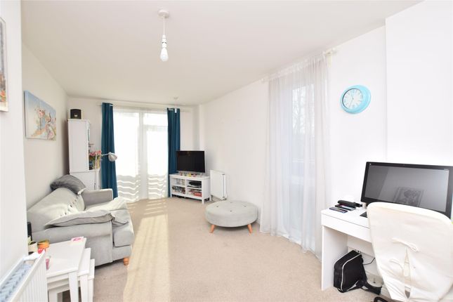 Flat for sale in Saxon House, 170, London Road, Hackbridge, Wallington