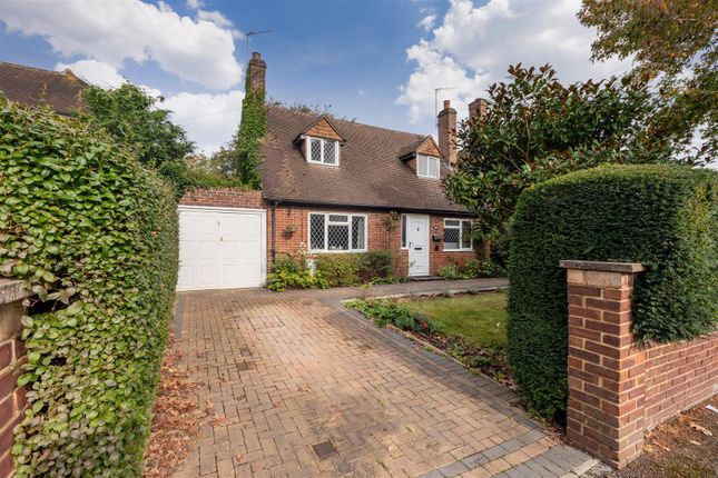 Detached house for sale in Oaken Grove, Maidenhead