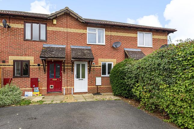 Thumbnail Terraced house to rent in Holm Way, Bicester