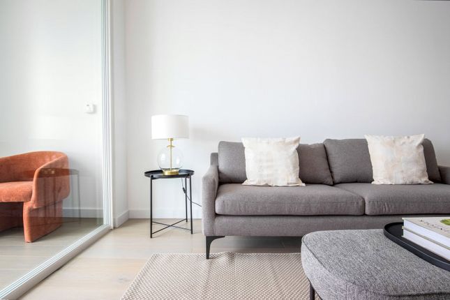 Flat for sale in Sky Gardens, Wandsworth Road, Vauxhall, London