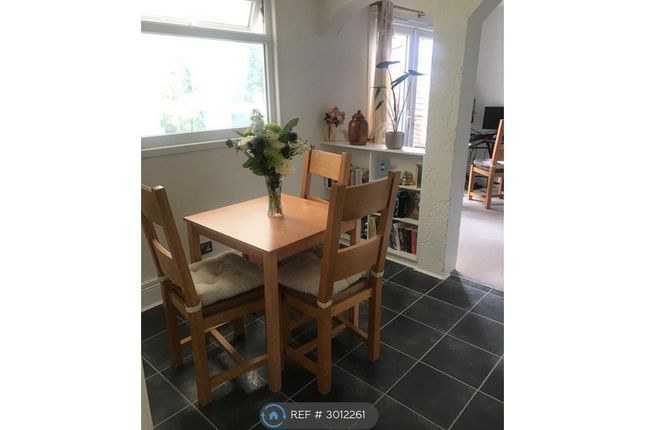 Crossman Court Broadfield, Crawley photo 3