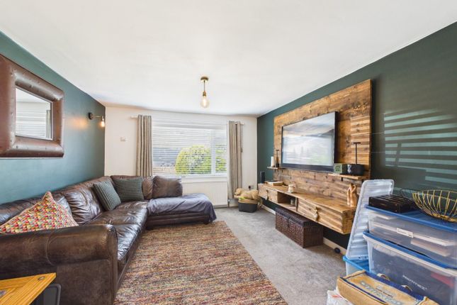 60, Bournewood, Ashford photo 3