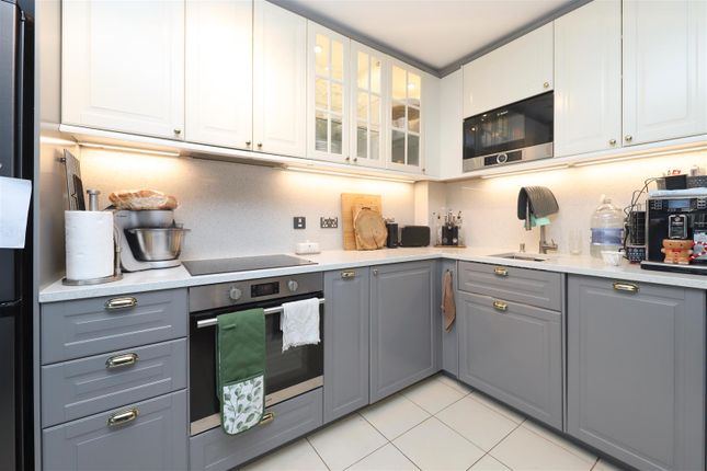 16 Marlbourgh House, Park Lodge Avenue, West Drayton photo 4