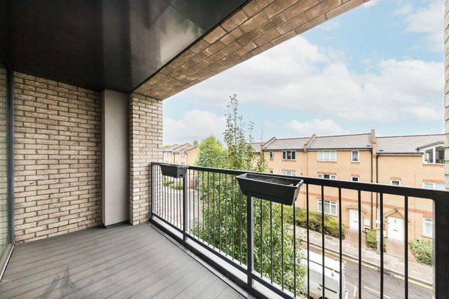 Flat 4, Aurora Point, 283, Grove Street, London photo 4