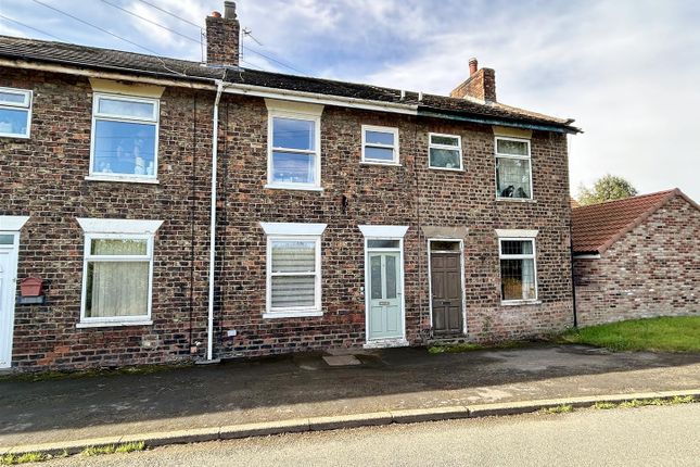 Thumbnail Terraced house for sale in New Row, Great Heck, Goole