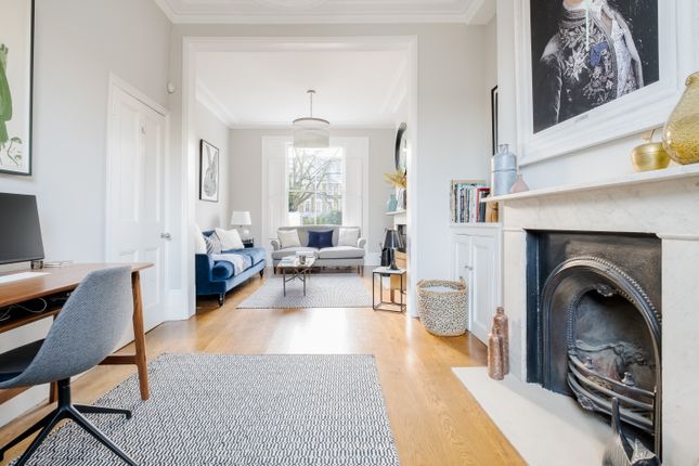 Terraced house for sale in Union Square, Islington