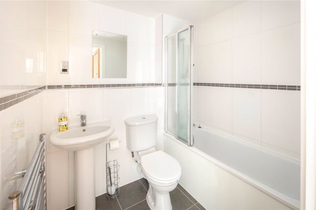 Flat for sale in Apollo Court, 188 High Street, Stratford, London