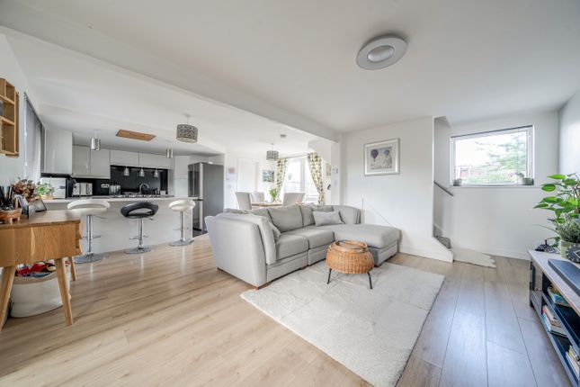 9, Millfield, Folkestone photo 4
