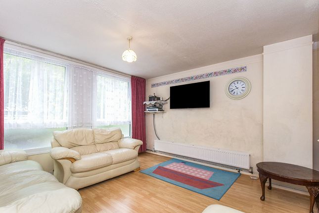 Terraced house for sale in Redpoll Way, Erith