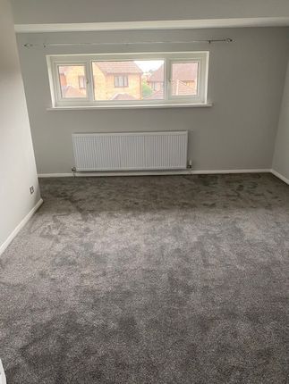 Maisonette to rent in Patterson Close, Frimley