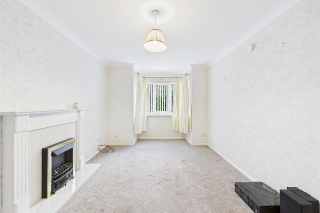 3, Hourne Court, Hessle photo 2