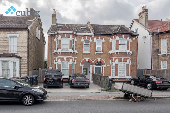 1-bed flat on 256C, Portland Road, London, £250,000