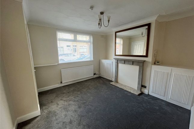 18, Laurel Avenue, Nottinghamshire photo 2