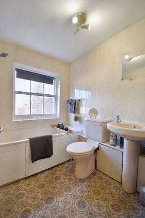 Flat for sale in George Street, Louth