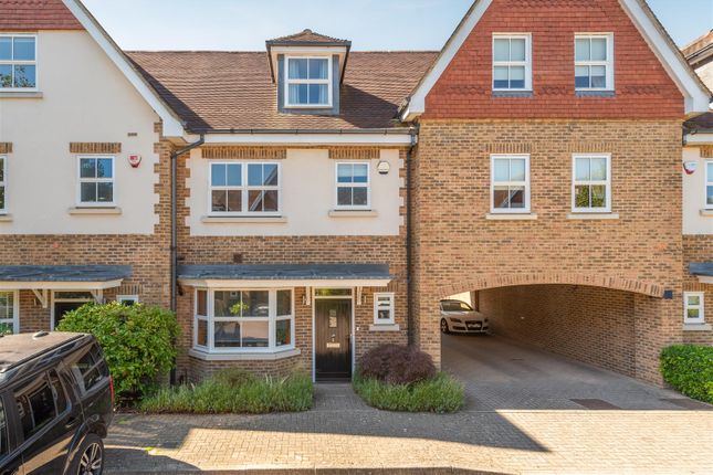 Thumbnail Town house for sale in Gatcombe Crescent, Ascot